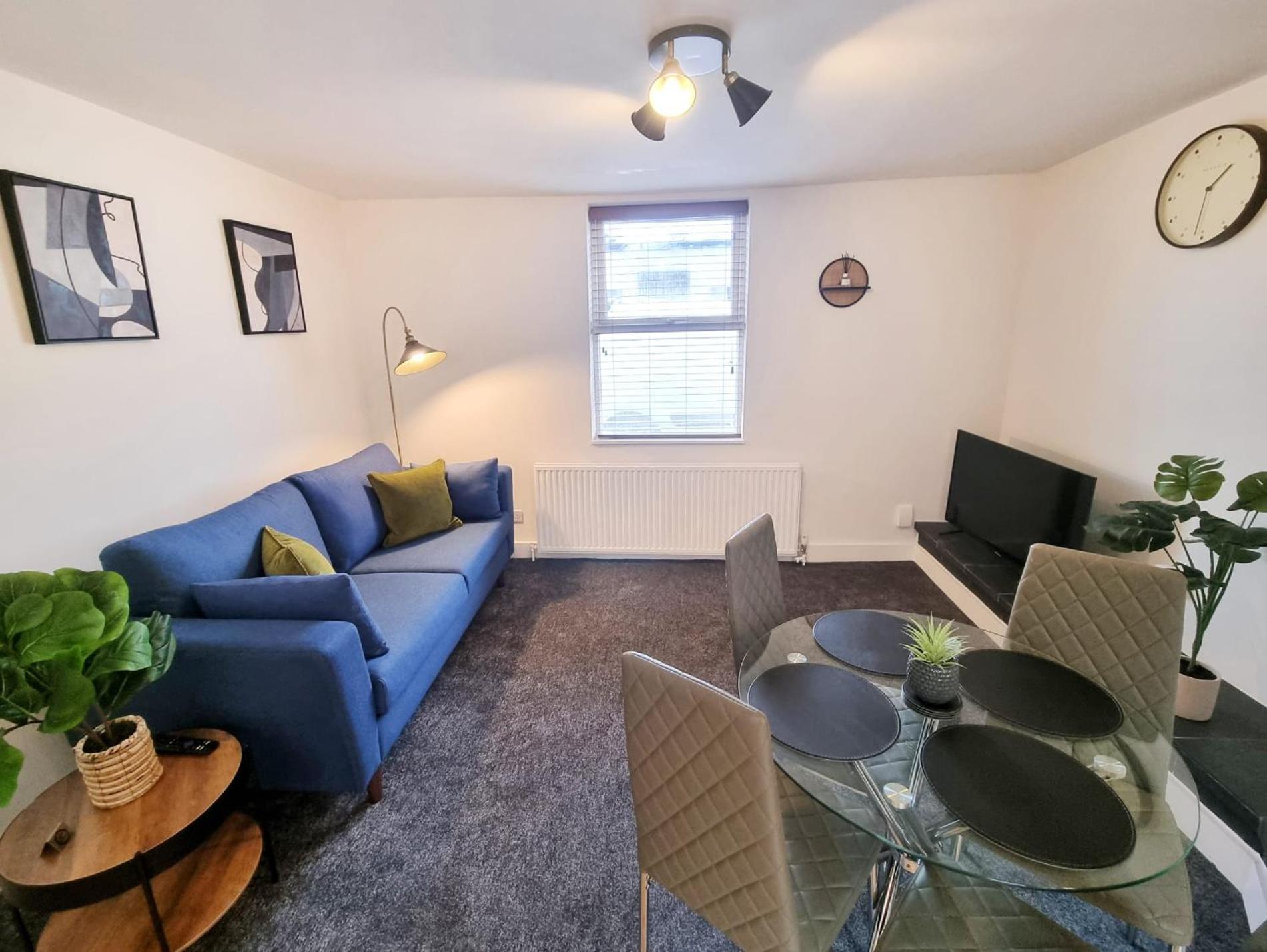 Cosy Apartment Nearby Train Station! Γουάτφορντ Εξωτερικό φωτογραφία